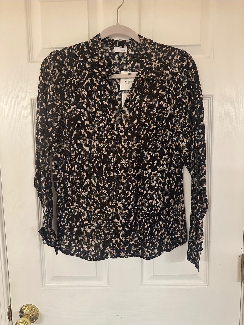 NWT Ecru Light Black & Cream Printed Button-Front Blouse